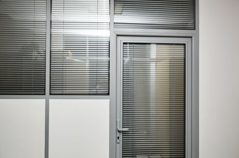 Blinds Hanging Service in Alpharetta, GA