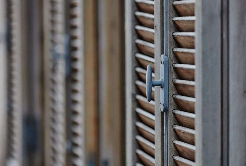 Shutter Latch Replacement in Kansas City, KS